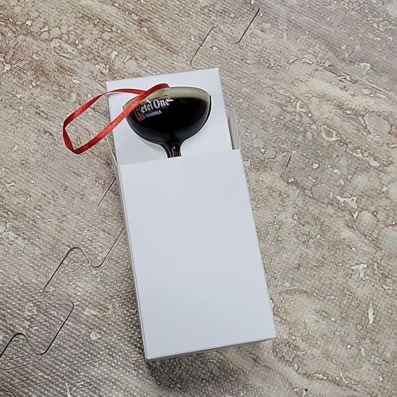 KETEL ONE VODKA HANGUP TOP TOY GLASS ( or TREE TOP ) 2" X 3" LONG. - Picture 6 of 6